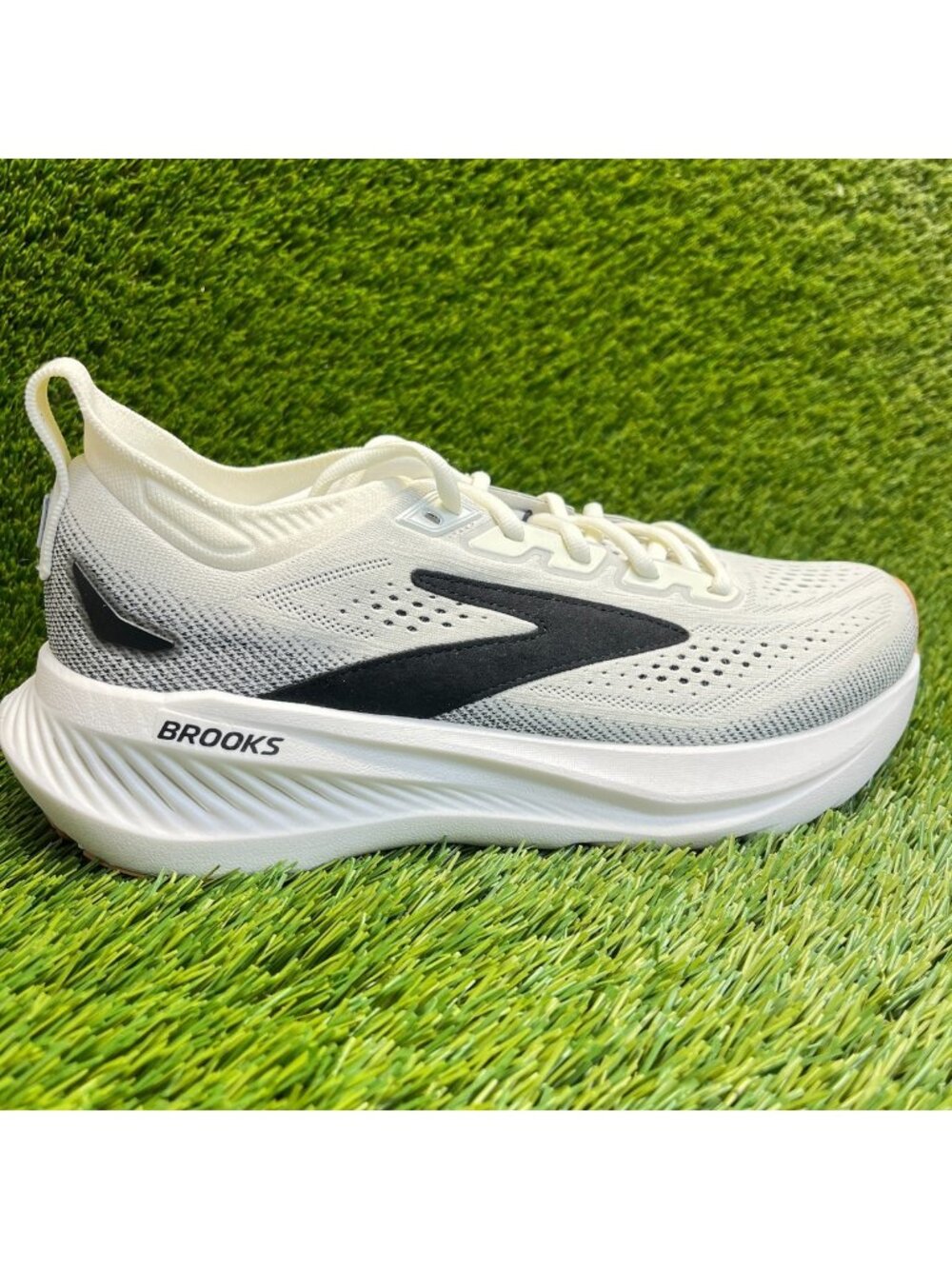 Brooks Glycerin 23 Womens Size 9.5 White Black Athletic Running Shoes Sneakers